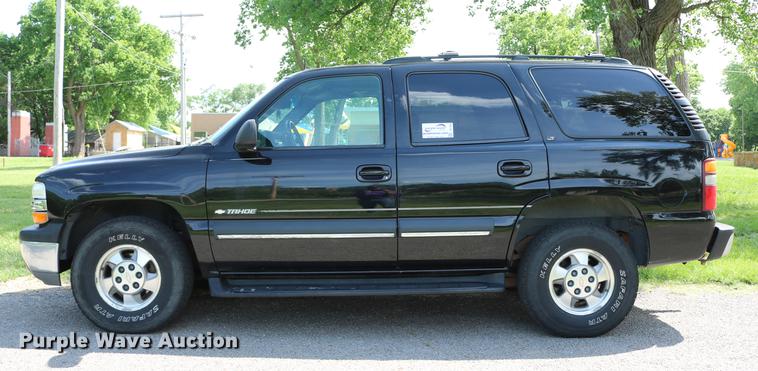 image for item DC7640 2002 Chevrolet Tahoe LT SUV