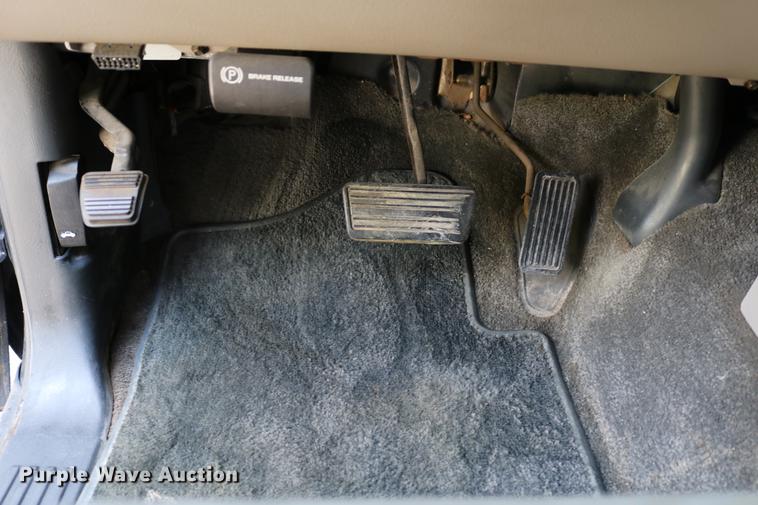 image for item DC7640 2002 Chevrolet Tahoe LT SUV