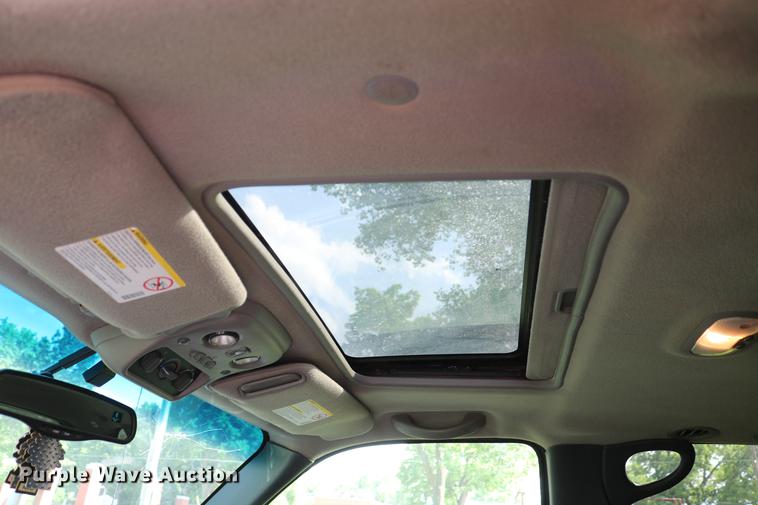 image for item DC7640 2002 Chevrolet Tahoe LT SUV