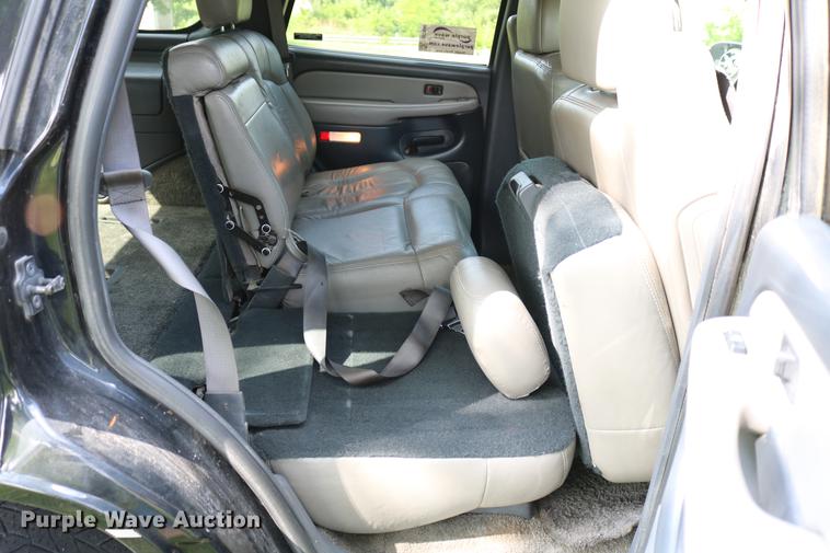 image for item DC7640 2002 Chevrolet Tahoe LT SUV