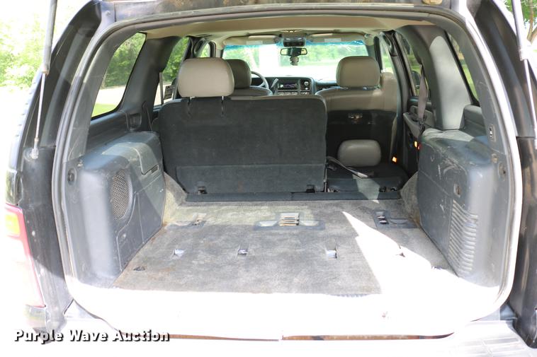 image for item DC7640 2002 Chevrolet Tahoe LT SUV