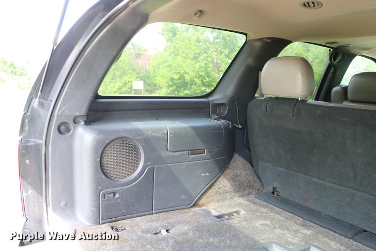 image for item DC7640 2002 Chevrolet Tahoe LT SUV