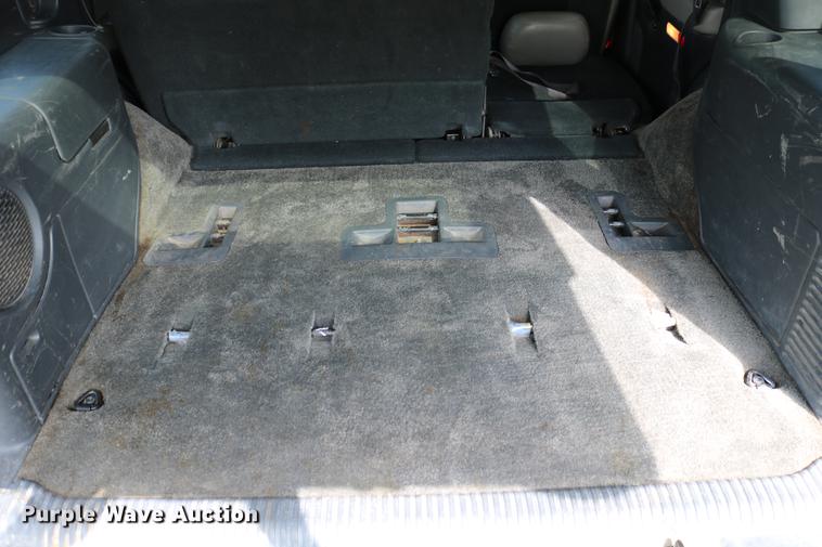 image for item DC7640 2002 Chevrolet Tahoe LT SUV