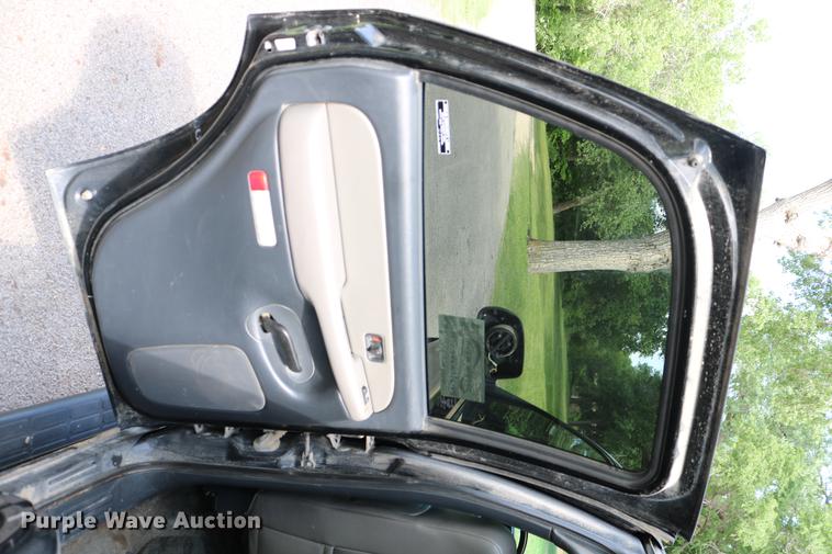 image for item DC7640 2002 Chevrolet Tahoe LT SUV