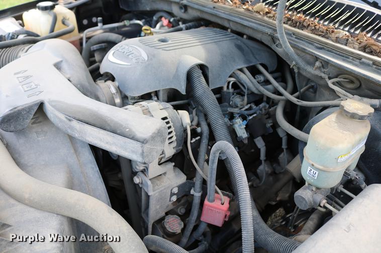 image for item DC7640 2002 Chevrolet Tahoe LT SUV