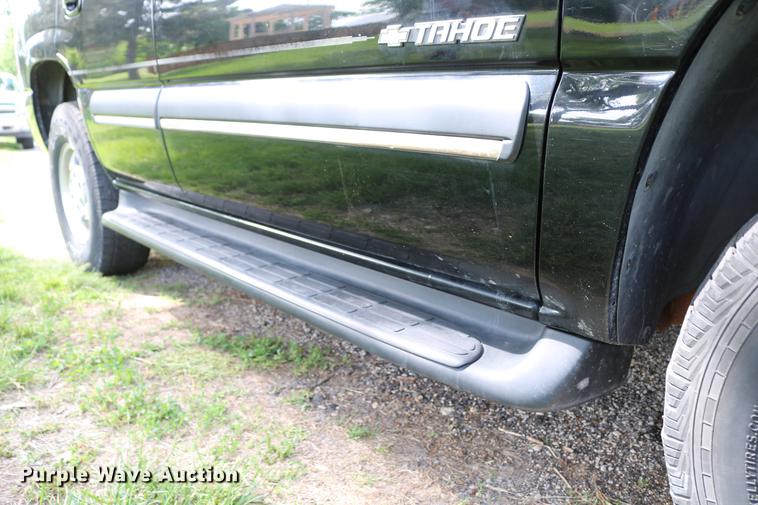 image for item DC7640 2002 Chevrolet Tahoe LT SUV