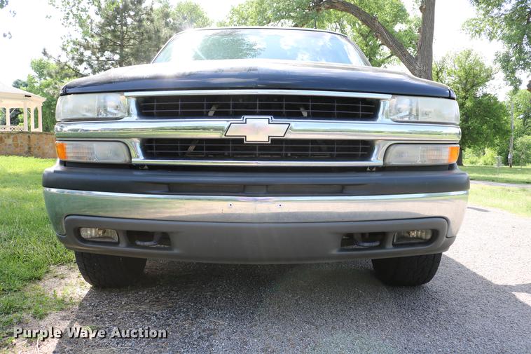 image for item DC7640 2002 Chevrolet Tahoe LT SUV