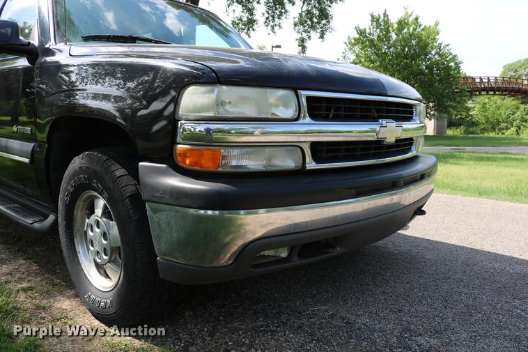 image for item DC7640 2002 Chevrolet Tahoe LT SUV