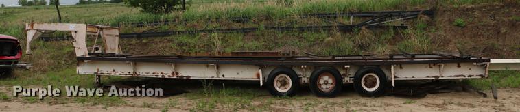image for item DD4245 1973 Donahue F30 equipment trailer