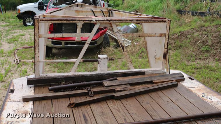 image for item DD4245 1973 Donahue F30 equipment trailer