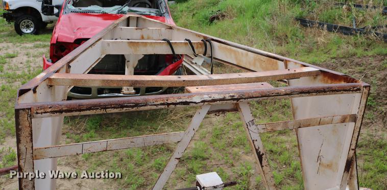 image for item DD4245 1973 Donahue F30 equipment trailer