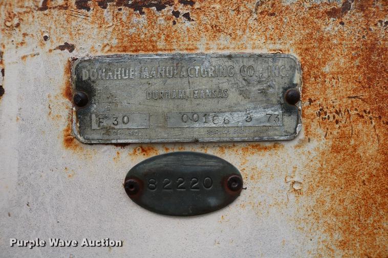 image for item DD4245 1973 Donahue F30 equipment trailer