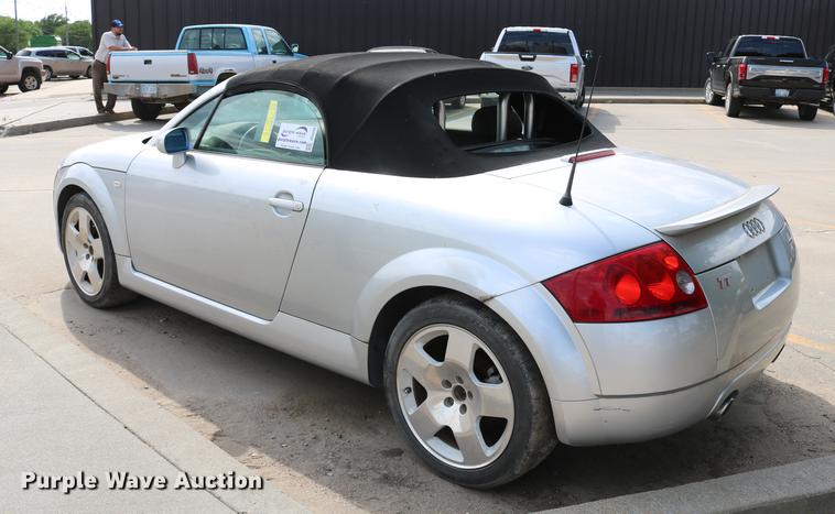 image for item DD4258 2001 Audi TT Roadster Quattro convertible