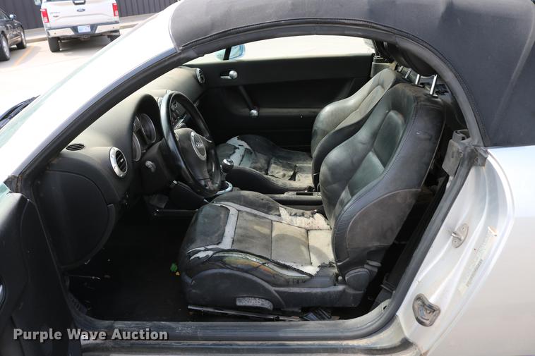 image for item DD4258 2001 Audi TT Roadster Quattro convertible