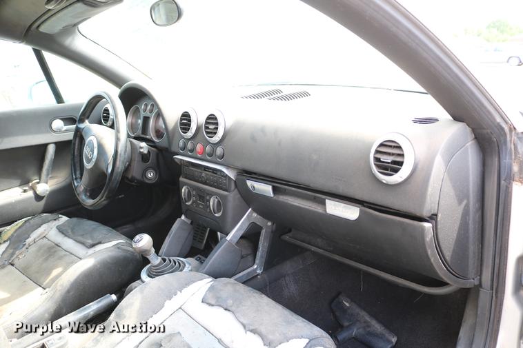 image for item DD4258 2001 Audi TT Roadster Quattro convertible