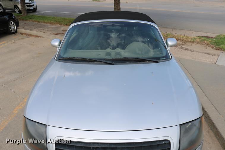 image for item DD4258 2001 Audi TT Roadster Quattro convertible