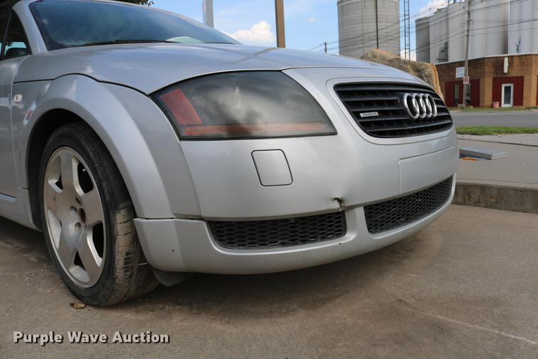 image for item DD4258 2001 Audi TT Roadster Quattro convertible