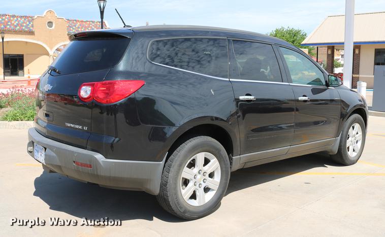 image for item DD4261 2011 Chevrolet Traverse LT SUV