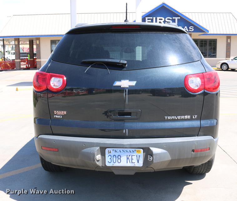 image for item DD4261 2011 Chevrolet Traverse LT SUV