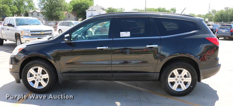 image for item DD4261 2011 Chevrolet Traverse LT SUV