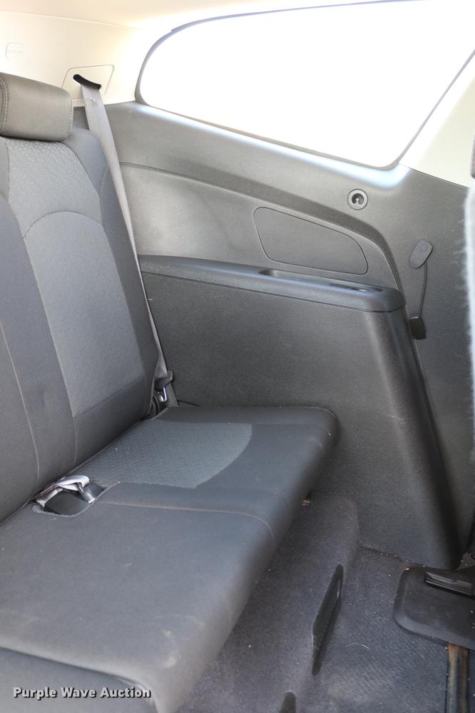 image for item DD4261 2011 Chevrolet Traverse LT SUV