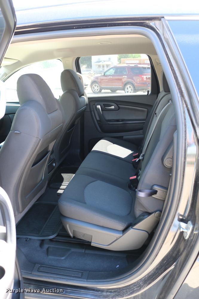 image for item DD4261 2011 Chevrolet Traverse LT SUV