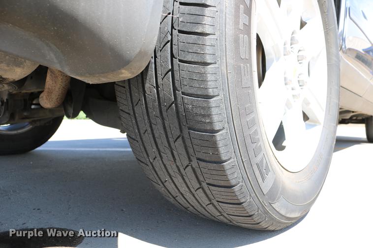 image for item DD4261 2011 Chevrolet Traverse LT SUV