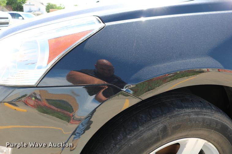 image for item DD4261 2011 Chevrolet Traverse LT SUV