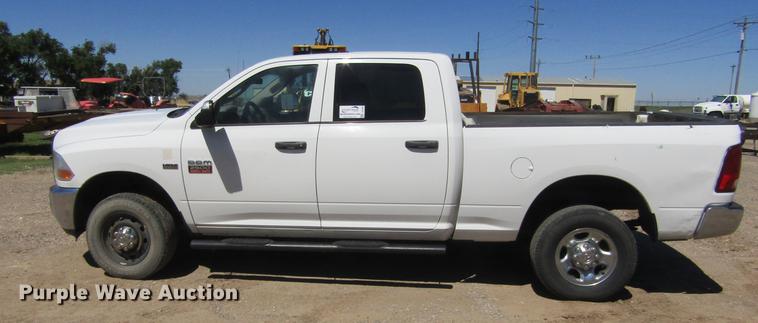 image for item DD5685 2012 Dodge Ram 2500 Crew Cab pickup truck