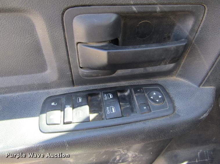 image for item DD5685 2012 Dodge Ram 2500 Crew Cab pickup truck