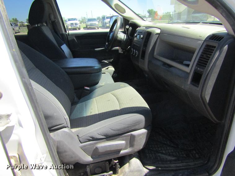 image for item DD5685 2012 Dodge Ram 2500 Crew Cab pickup truck