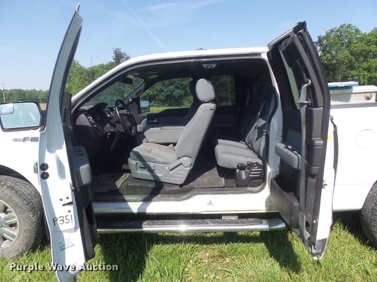 image for item DD7176 2012 Ford F150 XLT SuperCab pickup truck