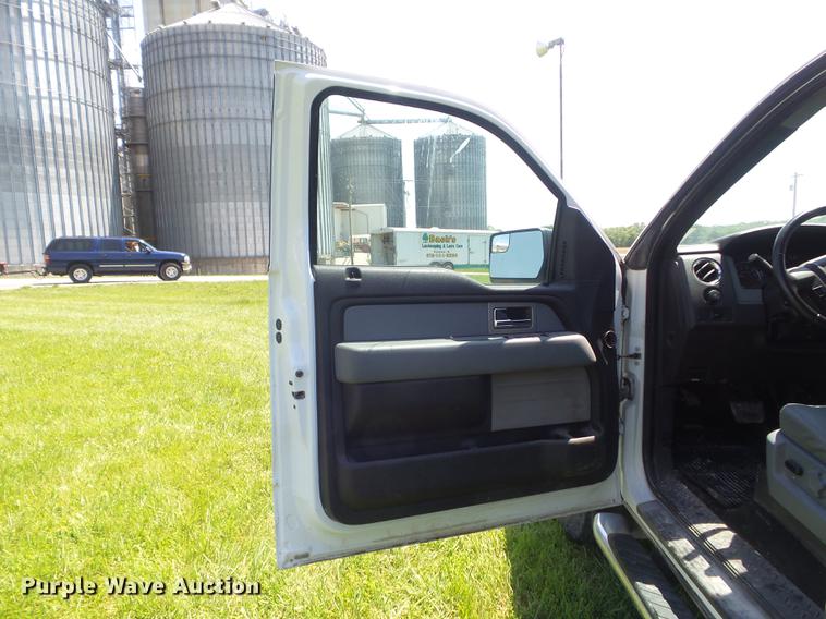 image for item DD7177 2011 Ford F150 XLT SuperCab pickup truck