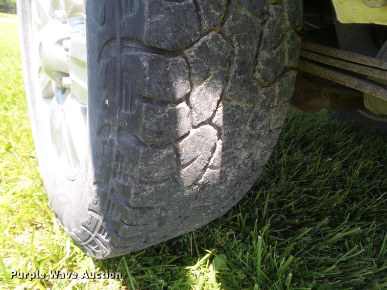 image for item DD7177 2011 Ford F150 XLT SuperCab pickup truck