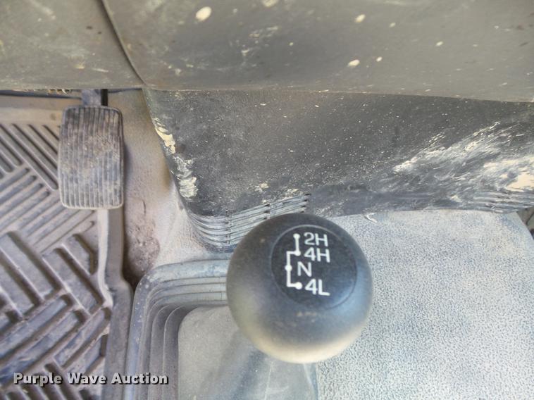 image for item DD7178 2004 Ford F150 XL SuperCab pickup truck