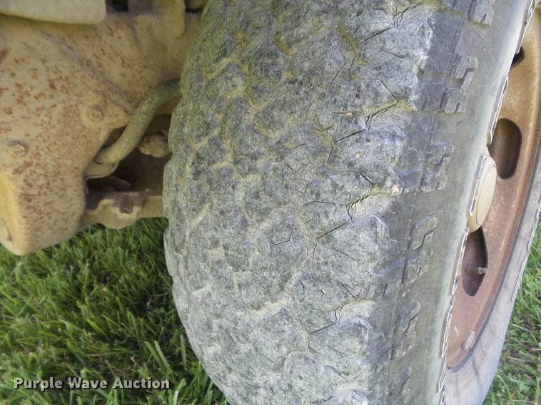 image for item DD7178 2004 Ford F150 XL SuperCab pickup truck