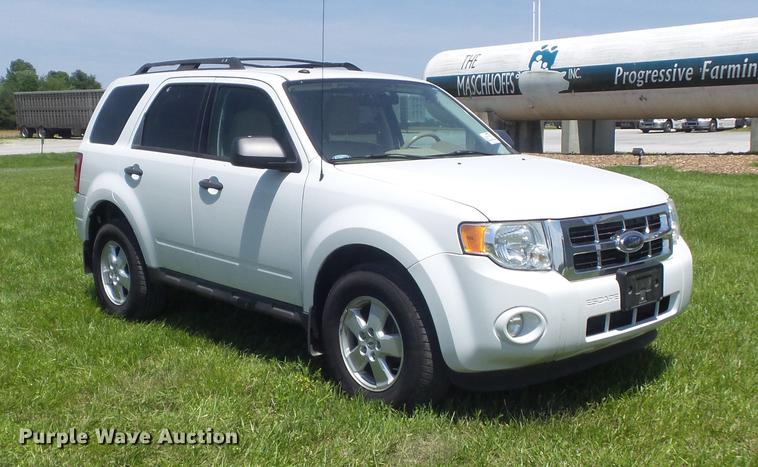 image for item DD7180 2009 Ford Escape XLT SUV