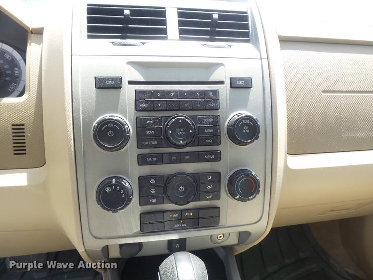 image for item DD7180 2009 Ford Escape XLT SUV