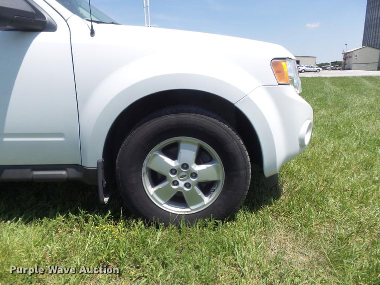 image for item DD7180 2009 Ford Escape XLT SUV