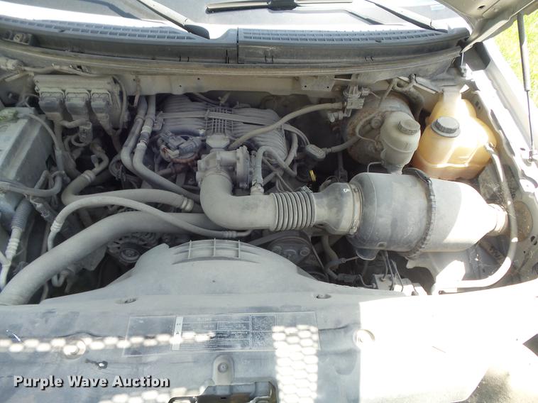 image for item DD7181 2005 Ford F150 XL pickup truck