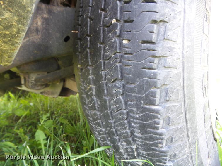 image for item DD7181 2005 Ford F150 XL pickup truck