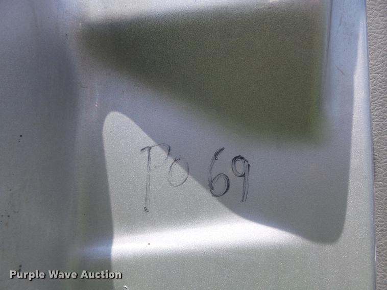 image for item DD7181 2005 Ford F150 XL pickup truck