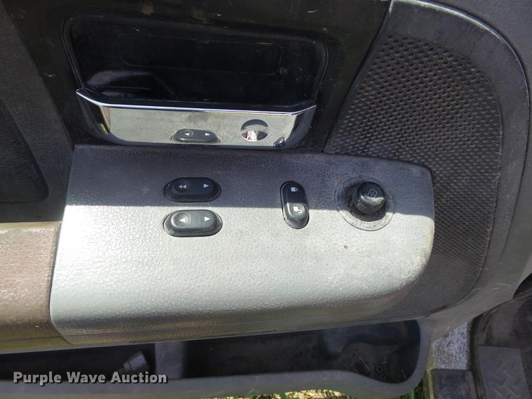 image for item DD7182 2005 Ford F150 XLT pickup truck