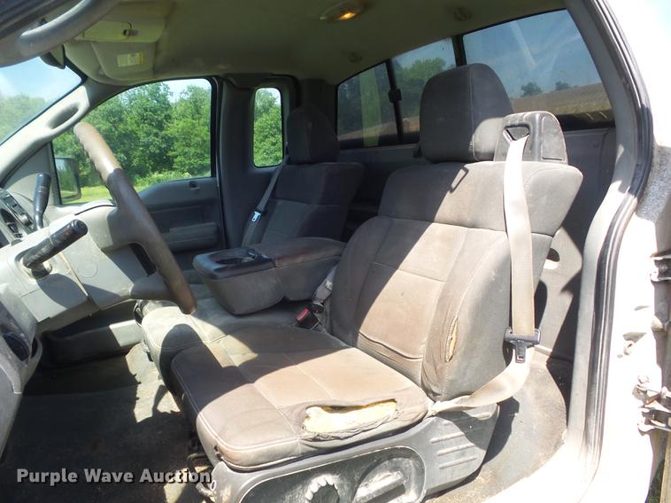 image for item DD7182 2005 Ford F150 XLT pickup truck