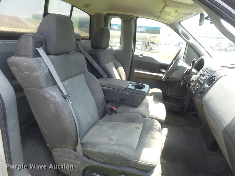 image for item DD7182 2005 Ford F150 XLT pickup truck