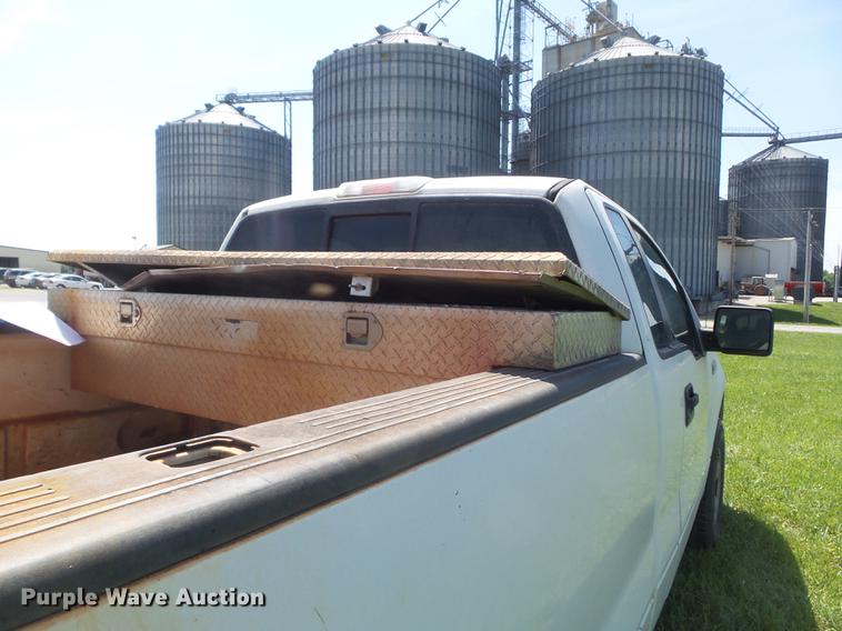 image for item DD7182 2005 Ford F150 XLT pickup truck