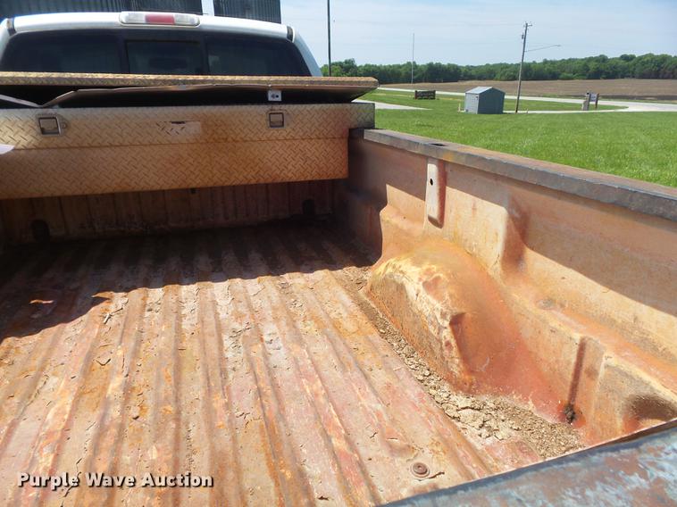 image for item DD7182 2005 Ford F150 XLT pickup truck