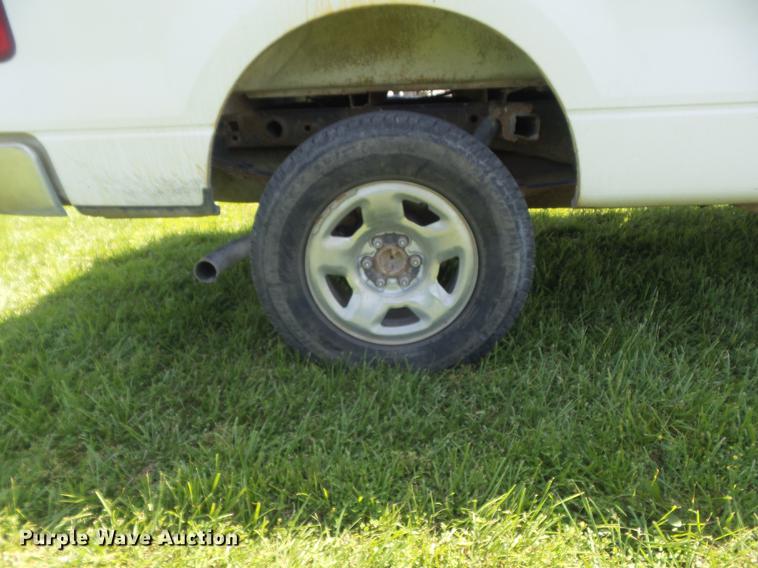 image for item DD7182 2005 Ford F150 XLT pickup truck