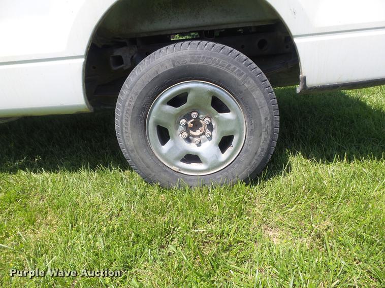 image for item DD7182 2005 Ford F150 XLT pickup truck