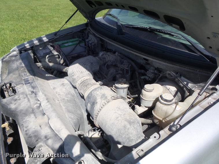 image for item DD7183 2005 Ford F150 XL pickup truck